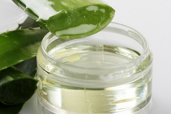 Parlayan Ciltler İçin Aloe Vera