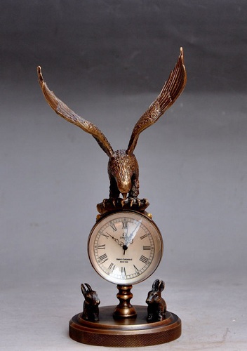 Erelio skulptūros laikrodis