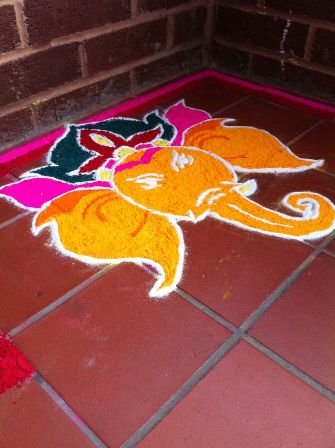 Daha Koyu Tonlu Rangoli