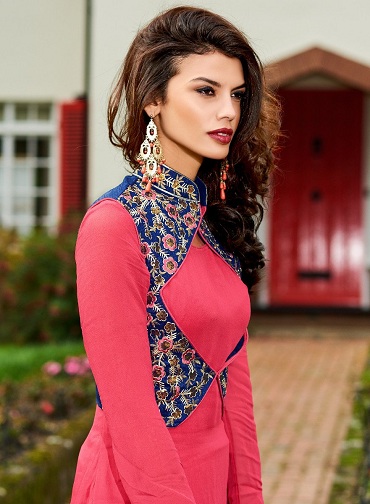 Kurti ile Tasarımcı Ceket