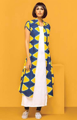 Kurti ile Yakalı Ceket