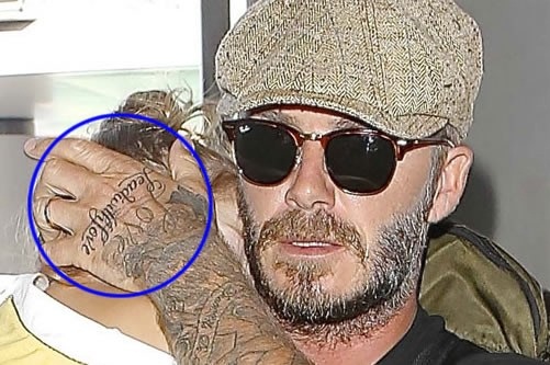 David Beckham Hand Tattoo -Viktorija ir meilė
