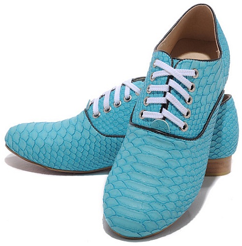 Šviesiai mėlyni batai moterims