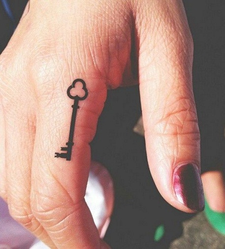 Paprasta raktų tatuiruotė