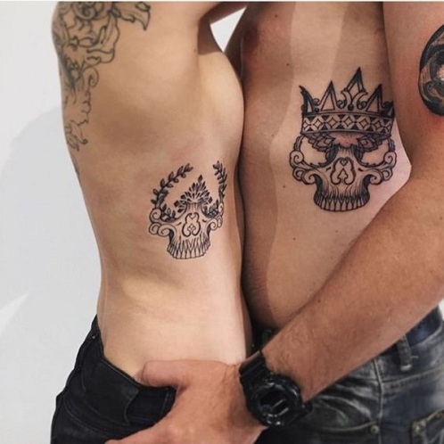 Kaukolės karaliaus ir karalienės tatuiruotė