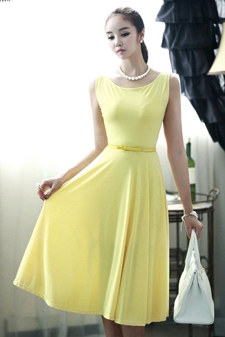 Vieno gabalo geltona suknelė