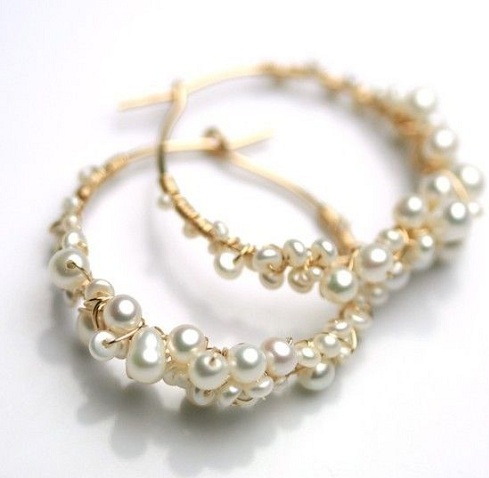 Auksiniai mažų perlų auskarai: