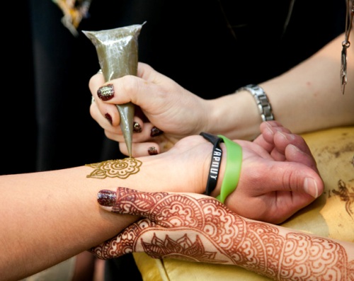 „Bindu Shah Mehendi“ dizainas