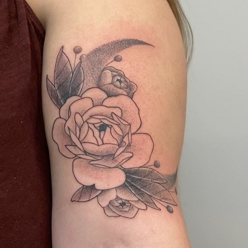 Bijūnų gėlių tatuiruotė