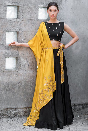 Juoda ir geltona Lehenga