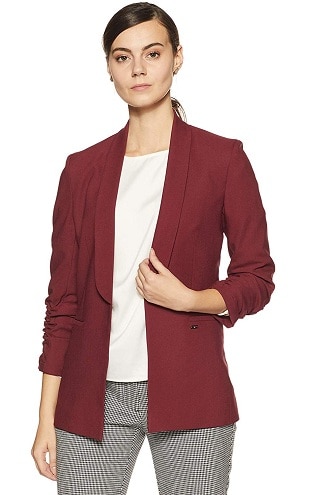 Naujausi „Dark Maroon Blazers“ moterų madoje