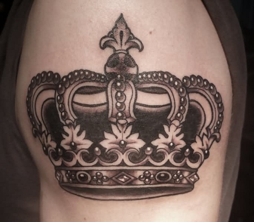 Imperatoriškoji karalienės karūnos tatuiruotė