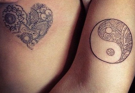 Nuostabi paslaptinga Yin Yang tatuiruotė