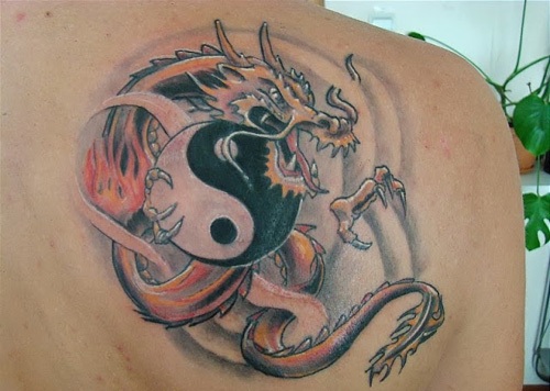 „Dragon Yin Yang“ tatuiruotės dizainas