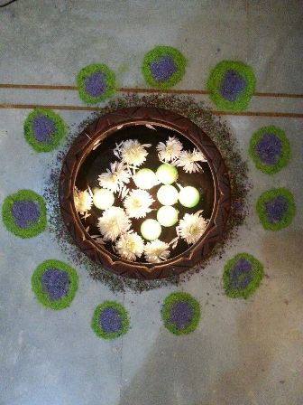 Suda Çiçek Rangoli