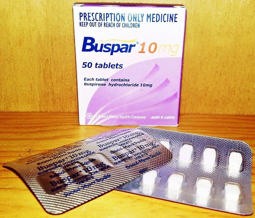 Buspironas nuo įtampos tipo galvos skausmo