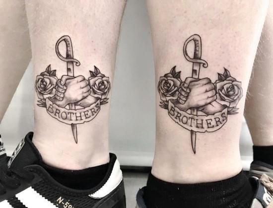 170 δημιουργικές ιδέες τατουάζ αδελφών και εμπνεύσεις αδελφός τριαντάφυλλο χέρια σπαθί