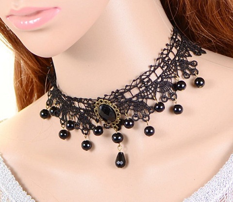 Mados pasidaryk pats „Black Pearl Choker“ karoliai