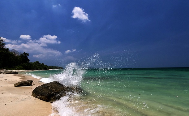 radhanagar-beach_andaman-tourist-places