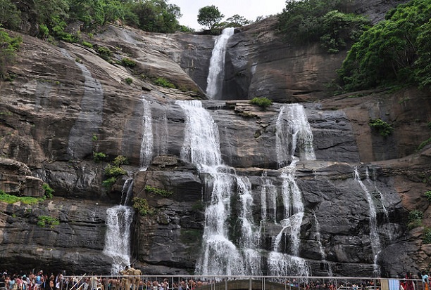 courtallam-falls_kanyakumari-turist-yerler