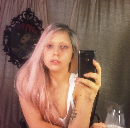 Lady Gaga makyajsız14