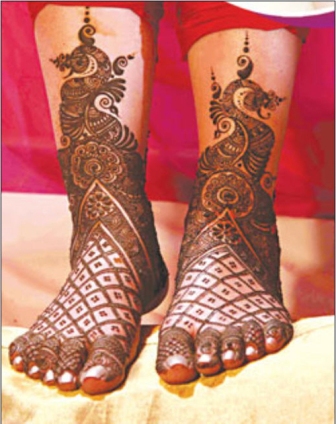 Nuotakos Mehndi dizainas kojoms