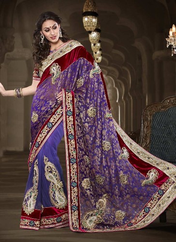 Raudonos ir violetinės spalvos „Saree“ dizainas