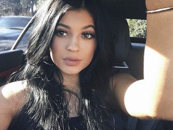 Kylie Jenner Makyajsız 19