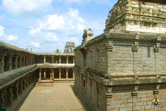 Bhimeshwara Swamy Tapınağı Draksharamam