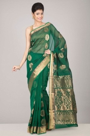 Bangalore'de Maheshwari İpek Saree