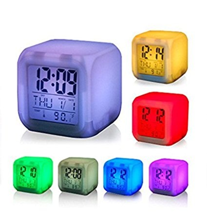 Septyni spalvoti LED staliniai laikrodžiai