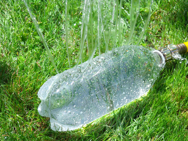 Plastikiniai buteliai iš perdirbtų amatų idėjų