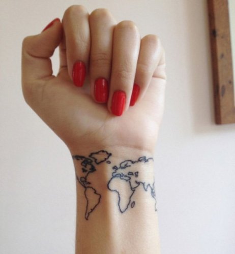 Žemėlapio riešo tatuiruotės dizainas