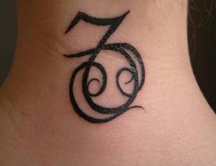 Kūrybingas Z tatuiruotės dizainas