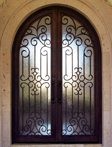 Dizainerio saugos durų dizainas