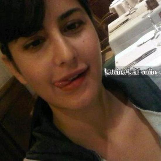 Katrina Kaif Makyajsız 13