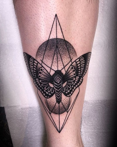 Geometrinės tatuiruotės dizainas 4