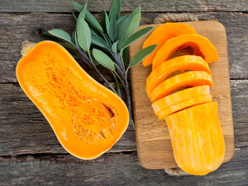 „Butternut“ skvošo nauda sveikatai, plaukams ir amp; Oda
