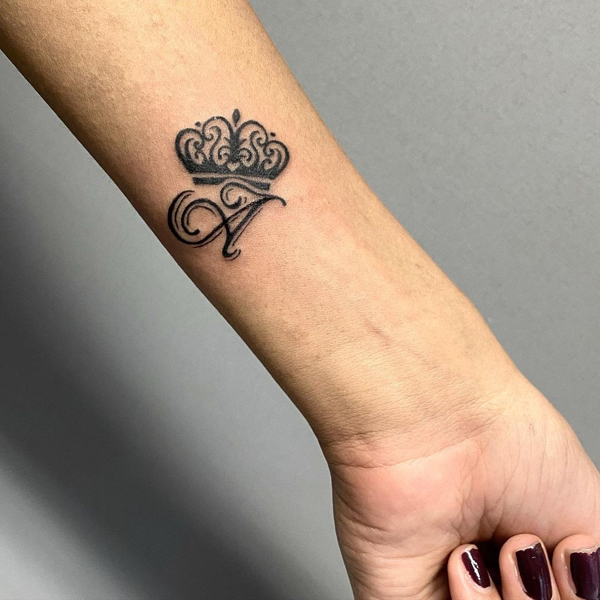 „Royal A Letter“ tatuiruotė