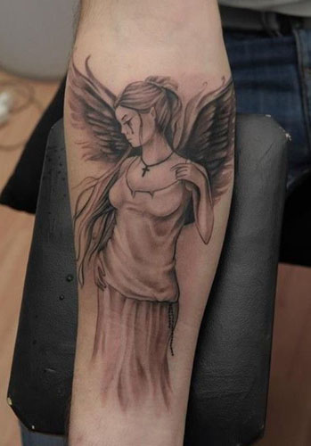 Gražūs angelų tatuiruočių dizainai 10