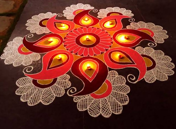 Gražus „Rangoli“ dizainas su „Diya's“