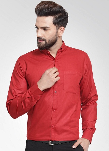 Formaliai raudoni marškinėliai su sagomis