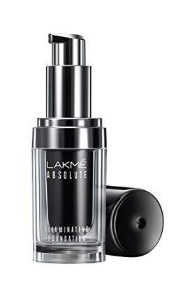 „Lakme Absolute Illuminating Foundation“
