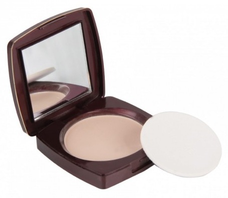 „Lakme Radiance Complexion“ kompaktiškas