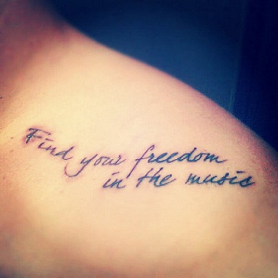 Laisvės citatos tatuiruotės