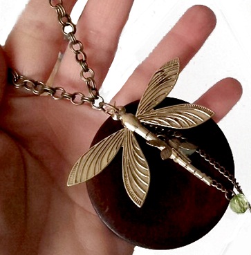 „Dragonfly“ medalionai