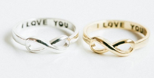 Simbolis „Begalybės meilės poros žiedai“