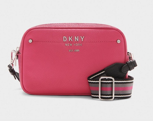 Rožinis DKNY fotoaparato krepšys
