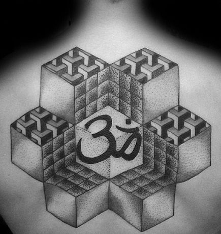 Geometrinis „Om Tattoo“ dizainas