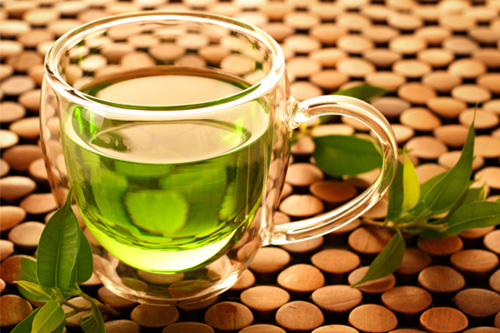 Žalioji arbata greitai pašalina kosulį